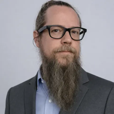 Mark “Rizzn” Hopkins